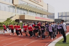 春季登高 节节高！尊龙集团官网第十四届春季登高比赛圆满举行