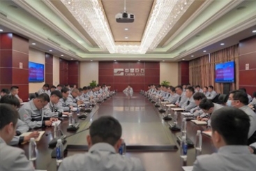 中国尊龙集团官网召开新一届新晋科级干部集体谈话会